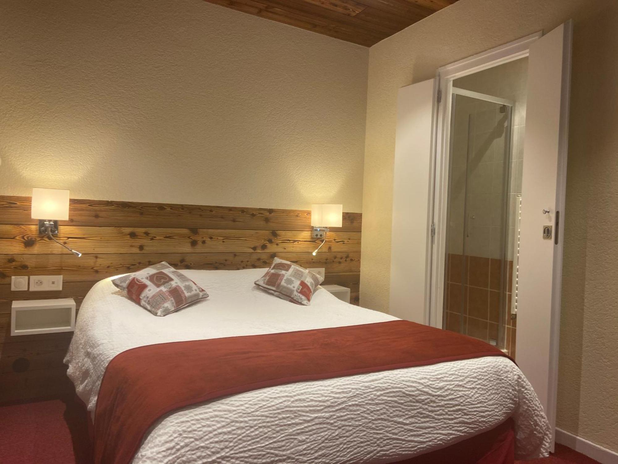 Auberge De La Dranse Chatel Exterior photo